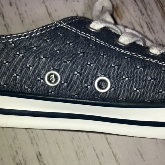 Blue Chuck Taylor Dainty Chambray Low Top Sneaker - Picture 7 of 9